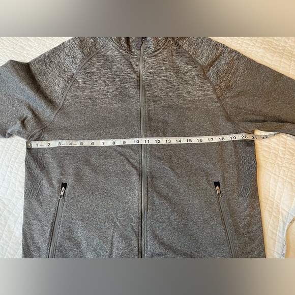 Men’s Lululemon Collared Zip Sweater - Marled Grey - Picture 7 of 9